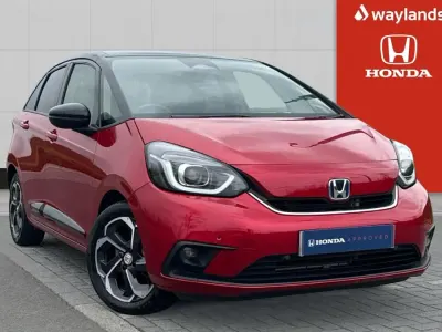 Used Honda Jazz Hybrid 109 HP (80 kW) 2022 Red Hatchback