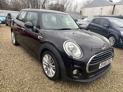 Black Used 2016 Mini Cooper D Hatch Hatchback | £5,500 (Fair price)