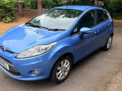 Used Ford Fiesta Zetec 82 HP (60 kW) 2010 Blue Hatchback