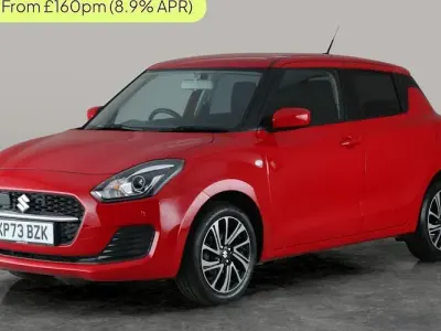 Begagnad Suzuki Swift SZ-L 83 HK (61 kW) 2023 Röd Halvkombi