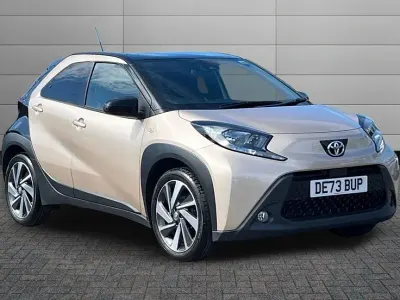 Used Toyota Aygo X 72 HP (52 kW) 2023 Ginger beige with black SUV
