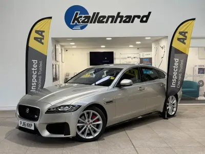 Used Jaguar XF S 300 HP (220 kW) 2016 Gold Sedan