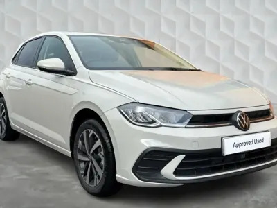 Usado VW Polo Match 95 HP (69 kW) 2026 Cinzento Citadino
