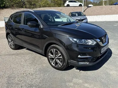 Used Nissan Qashqai N-Connecta 2017 Black SUV