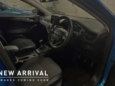 Usado Ford Focus Titanium X 123 CV (90 kW) 2018 Azul Utilitario