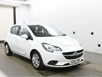 Usado Vauxhall Corsa Design Edition 90 HP (66 kW) 2015 Branco Citadino