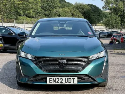 Used Peugeot 308 SW Allure Premium 129 HP (94 kW) 2022 Blue Estate