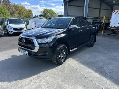 Used Toyota HiLux 150 HP (110 kW) 2023 Black Pickup