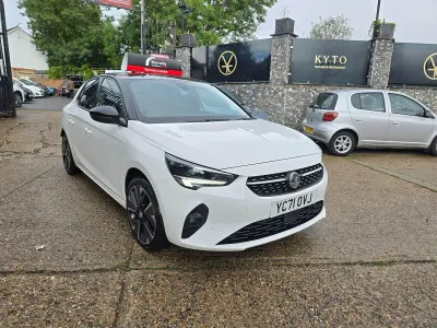 Used Vauxhall Corsa-e Elite 100 kW (136 HP) 2021 White Hatchback