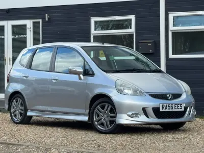 Second-hand Honda Jazz Sport 82 CP (60 kW) 2007 Argintiu Hatchback