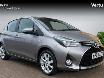 Used Toyota Yaris Hybrid 101 HP (74 kW) 2015 Hatchback