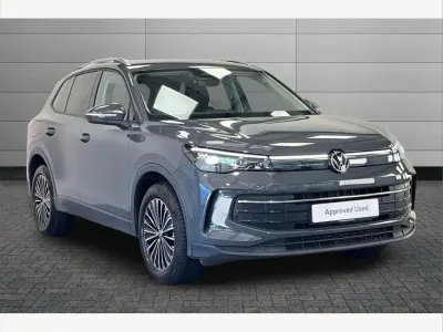 Używany VW Tiguan Match 150 KM (110 kW) 2024 Szary SUV