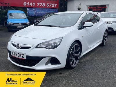 Used Vauxhall Astra GTC S 280 HP (205 kW) 2015 White Hatchback