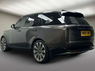 Käytetty Land Rover Range Rover Autobiography 344 HP (253 kW) 2023 Harmaa Katumaasturi