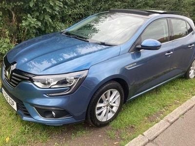 Used Renault Mégane IV Dynamique 130 HP (95 kW) 2018 Blue Hatchback