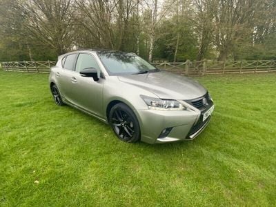 Lexus CT200h