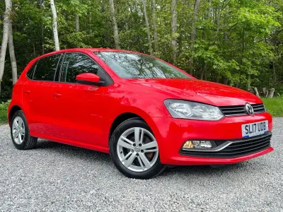 Usado VW Polo Edition 90 CV (66 kW) 2017 Rojo Utilitario