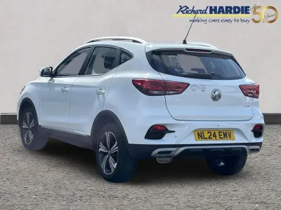 Używany MG ZS Excite 105 KM (77 kW) 2024 Biały SUV