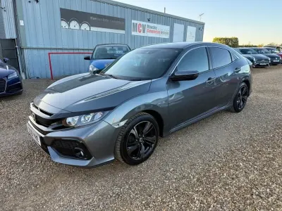 Begagnad Honda Civic SR 126 HK (92 kW) 2019 Grå Halvkombi