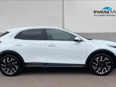 Used Kia XCeed 158 HP (116 kW) 2023 White SUV