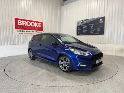 Usado Ford Fiesta ST-Line X 2017 Azul Utilitario