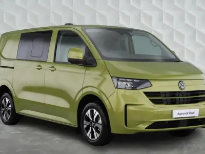Used VW Transporter Pro 2025 Green Van