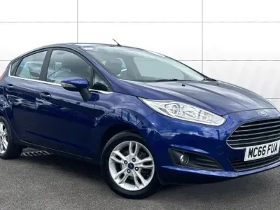 Second-hand Ford Fiesta Zetec 101 CP (74 kW) 2017 Albastru Hatchback