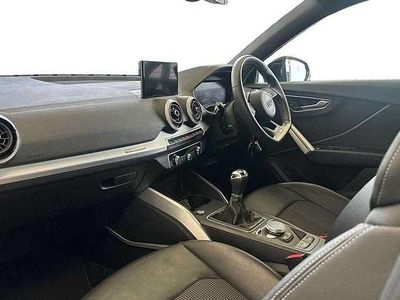 Begagnad Audi Q2 Black Edition 2022 SUV