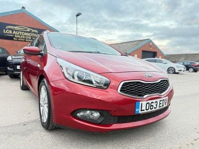 Red Used 2013 Kia Ceed Hatchback | £2,995 (Good price)
