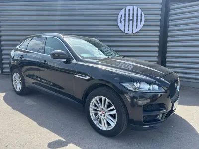 Używany Jaguar F-Pace Portfolio 180 KM (132 kW) 2019 Czarny SUV