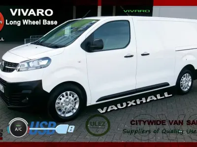 Second-hand Vauxhall Vivaro 145 CP (106 kW) 2022 Alb Monovolum