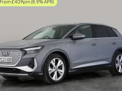 Usado Audi Q4 e-tron S-Line 150 kW (204 HP) 2023 Cinzento SUV
