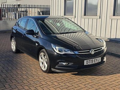 Used Vauxhall Astra SRi 105 HP (77 kW) 2019 Black Hatchback