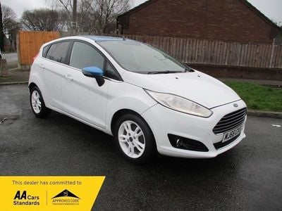 Used Ford Fiesta Zetec 2016 White Hatchback