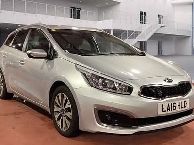 Used Kia Ceed 134 HP (98 kW) 2016 Silver Hatchback