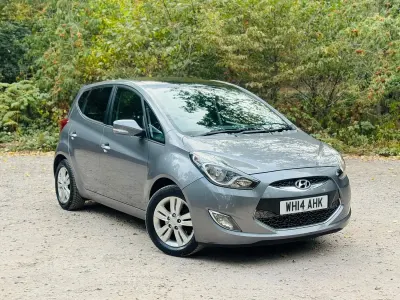 Used Hyundai ix20 Style 125 HP (91 kW) 2014 Grey Hatchback