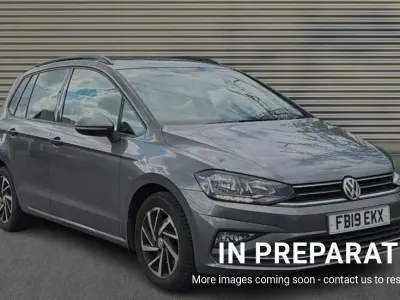 Usado VW Golf VII Match 130 CV (95 kW) 2019 Gris