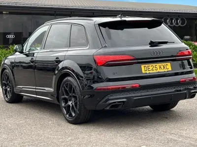 Begagnad Audi Q7 Black Edition 286 HK (210 kW) 2025 Svart SUV