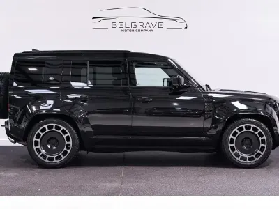 Używany Land Rover Defender SE Dynamic 250 KM (183 kW) 2023 Czarny SUV