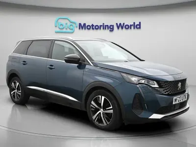 Second-hand Peugeot 5008 GT 130 CP (95 kW) 2023 Albastru SUV