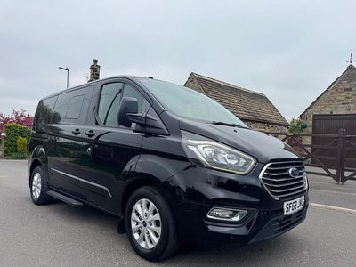 Usado Ford Tourneo Titanium 2018 Preto Monovolume