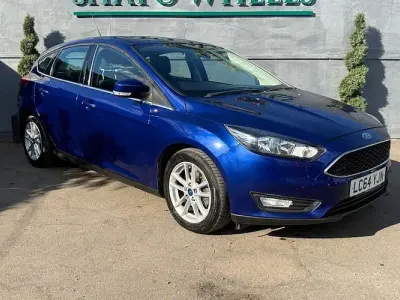 Used Ford Focus Zetec 101 HP (74 kW) 2015 Blue Hatchback