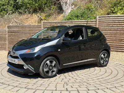 Used Toyota Aygo X-clusiv 68 HP (50 kW) 2014 Black Hatchback