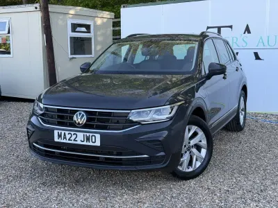 Używany VW Tiguan Life 245 KM (180 kW) 2022 Szary SUV