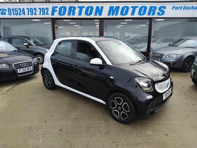 Black Used 2017 Smart ForFour Premium Hatchback | £5,995 (Fair price)
