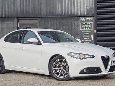 Used Alfa Romeo Giulia Super 180 HP (132 kW) 2017 White Sedan