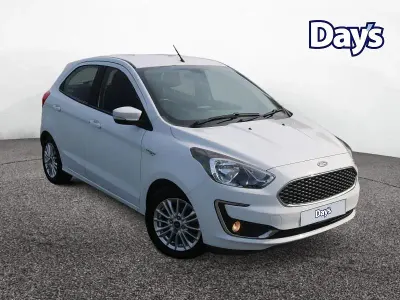 Used Ford Ka Plus Zetec 85 HP (62 kW) 2018 White Hatchback