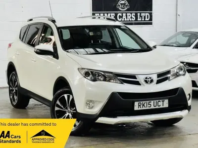 Used Toyota RAV4 150 HP (110 kW) 2015 White SUV