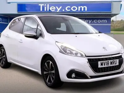Second-hand Peugeot 208 Allure Premium 2018 Alb Hatchback