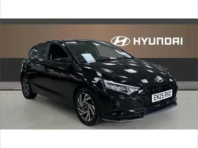 Used Hyundai i20 Advanced 100 HP (73 kW) 2025 Black Hatchback